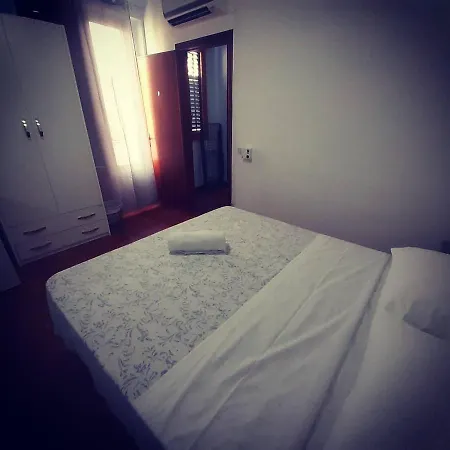 Sansone Holidays بيت ضيافة *